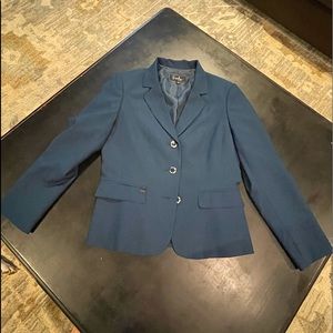 Women’s Emily brand business suit, blue in color size 8